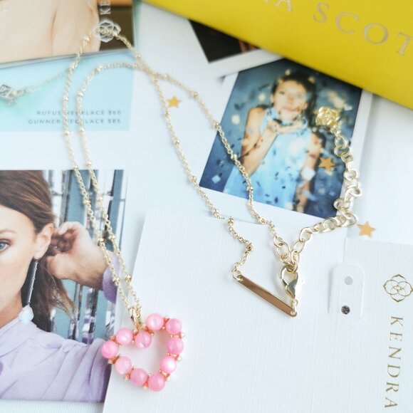 New Kendra Scott Ashton Heart Blush Ivory Mother-of-Pearl Short Necklace Gold - Picture 3 of 4